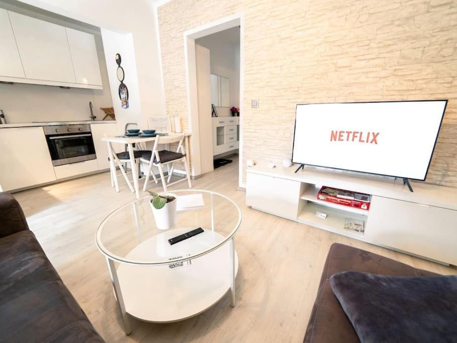Modernes Apartment Auf 2 Etagen In Ruhiger Lage Zentral Zu Stadion Und Westfalenhallen ドルトムント エクステリア 写真